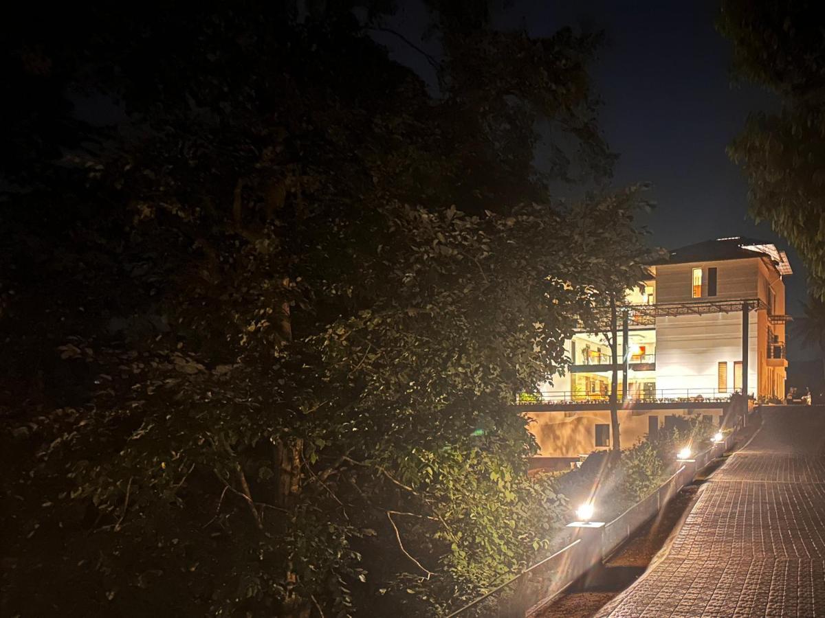 Viceroy Luxury Mountain Resort And Spa Munnar Buitenkant foto