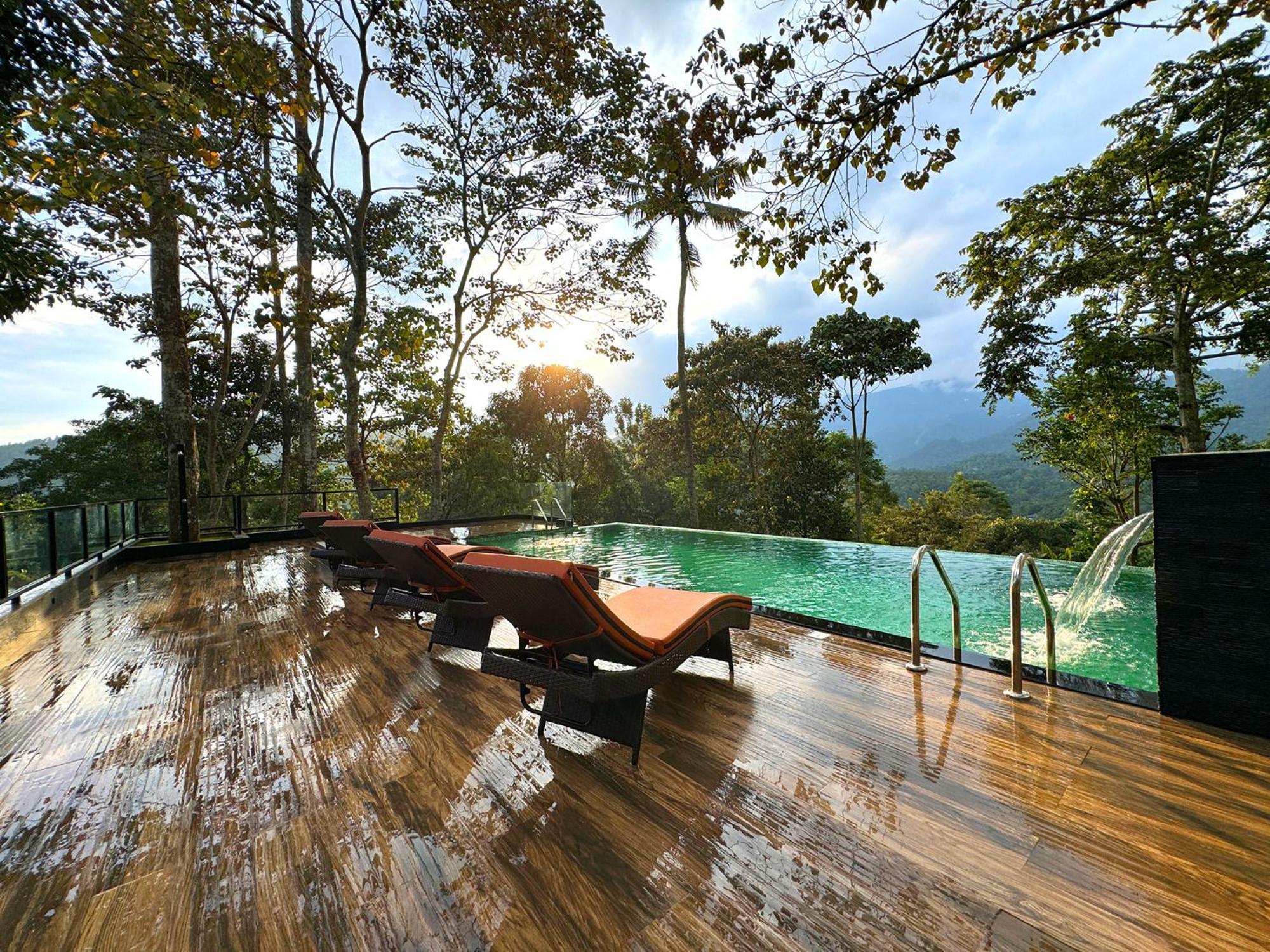 Viceroy Luxury Mountain Resort And Spa Munnar Buitenkant foto