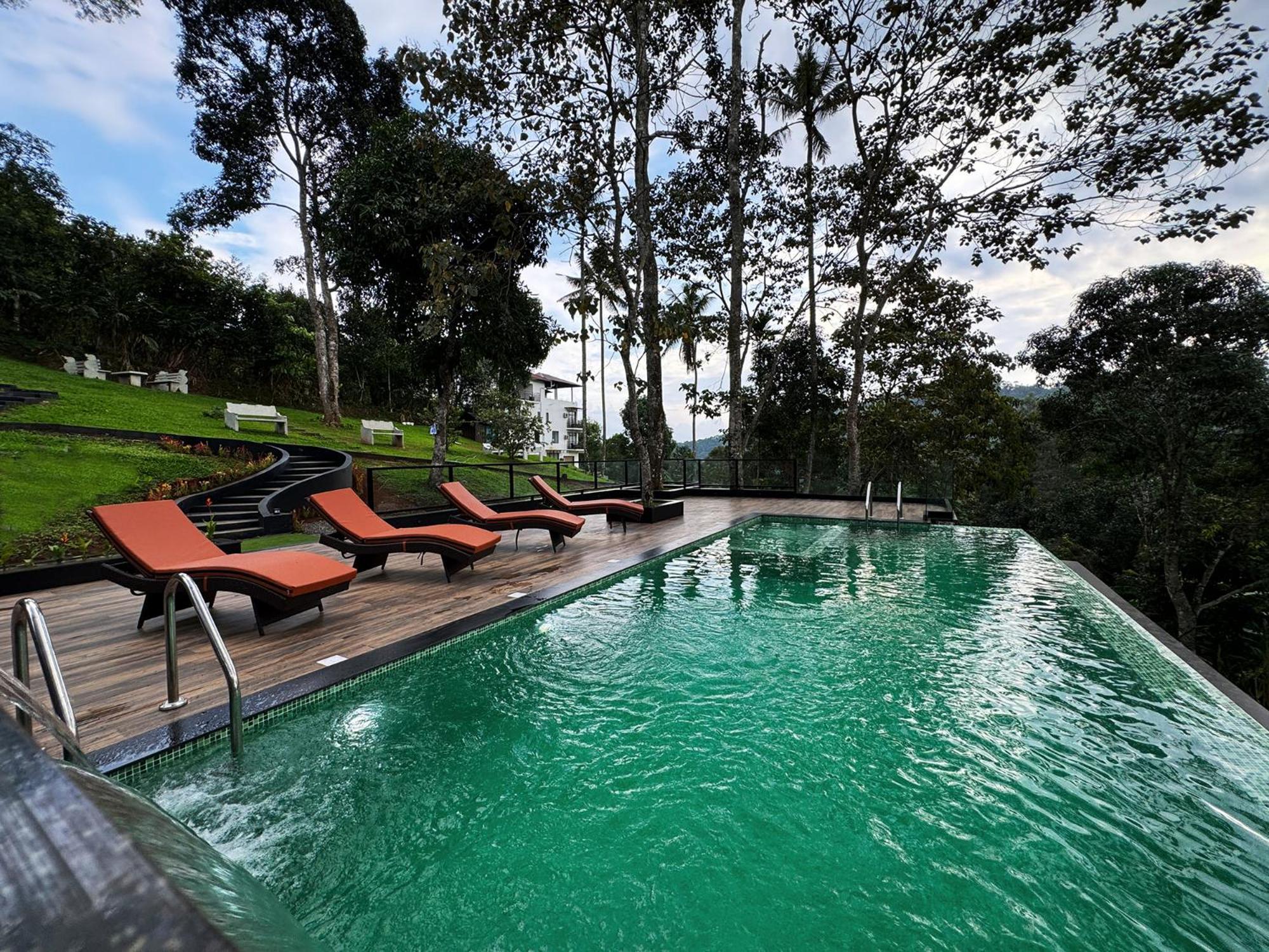 Viceroy Luxury Mountain Resort And Spa Munnar Buitenkant foto