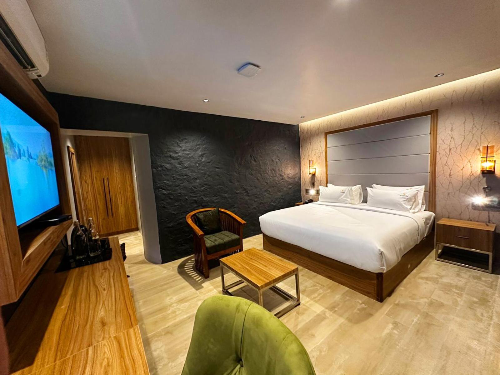 Viceroy Luxury Mountain Resort And Spa Munnar Buitenkant foto